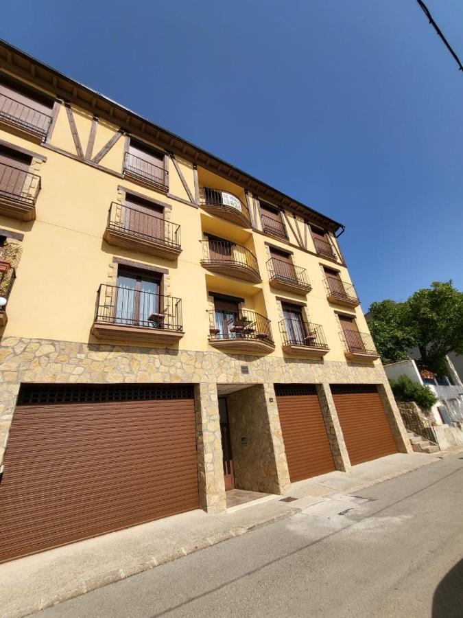 Ski & Nature Javalambre Camarena de la Sierra Exterior photo